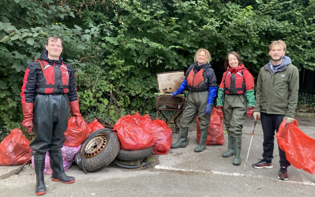 Volunteering with Cardiff Rivers Group
